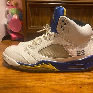 Jordan 5 Retro Laney (2013)